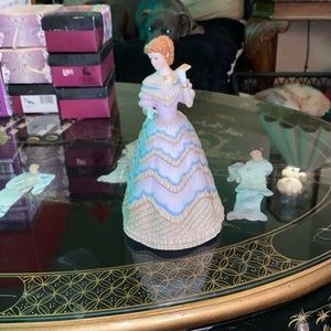 Lenox Belle of the Ball Porcelain Figurine Lady w Purse VERY GOOD CONDITION